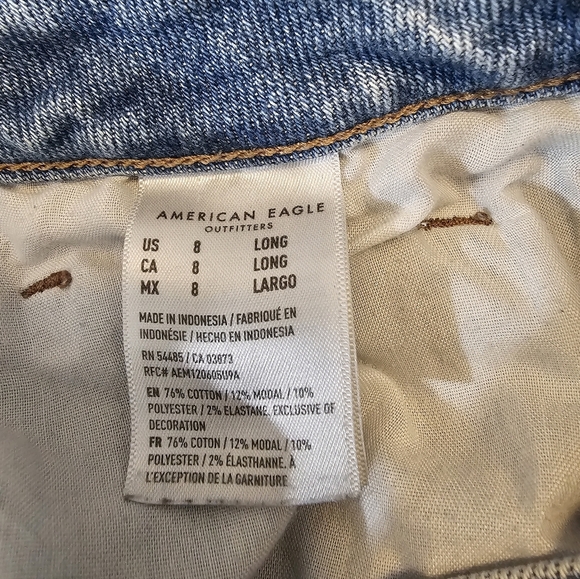 American Eagle Distressed Mom Jean Light Blue Women's Jeans - Picture 14 of 14